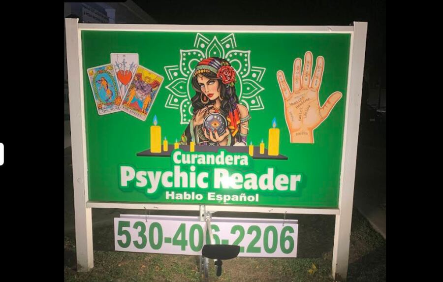 Spiritualist Advisor Janet